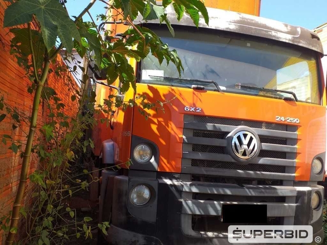 CAMINHÃO BAÚ VOLKSWAGEN 24.250 CNC 6X2 (BLINDADO), 2008/2009, Placa FINAL 6 (RS),