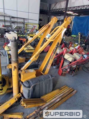 02 MINI GRUA MENEGOTTI ELLEVA 500, CAP.: 500 KG. (Ref.: JDC)