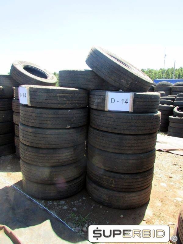 20 SUCATAS DE PNEUS 275/80 PARA REAPROVEITAMENTO (Ref.: D-14)