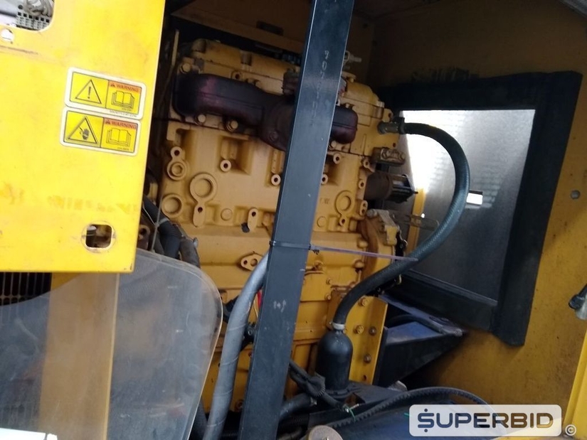 GRUPO GERADOR A DIESEL OLYMPIAN GEP447 SÉRIE:OLY00000TB4D03129 ANO: 2010 70KVA. (Ref.: SP)