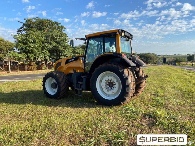 TRATOR AGRÍCOLA VALTRA BH200, ANO: 2013, SÉRIE: V200371567 (Ref: 1)