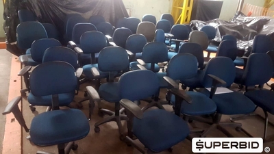 30 CADEIRAS ESTOFADAS PARA ESCRITÓRIO. (Ref.: WMHY_UM11)