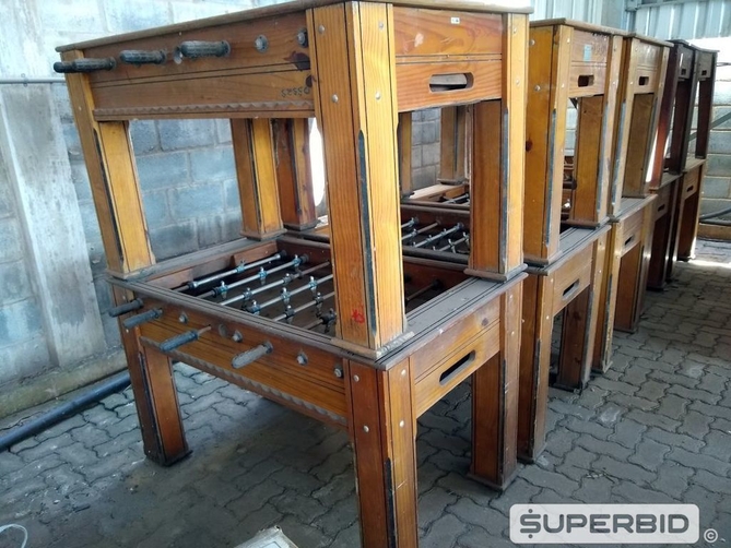 10 MESAS DE PEBOLIM (TOTÓ). (Ref.: SI)