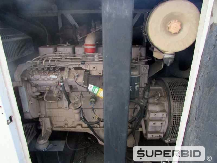 GRUPO GERADOR Á DIESEL PRAMAC 100 - 115 KVA. (Ref.: JBA)