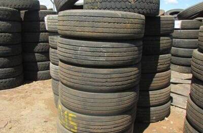 20 SUCATAS DE PNEUS 295/80 PARA REAPROVEITAMENTO (Ref.: D-15)