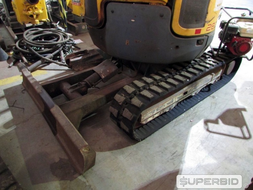 MINI ESCAVADEIRA WACKER NEUSON 28Z3 RD E BOMBA CENTRÍFUGA A GASOLINA HONDA (02 PÇS) (Ref.: FEQ)