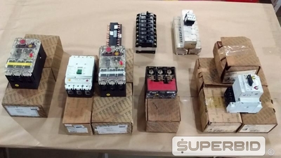 DISJUNTOR, BARRA DE DISTRIB., BLOCO CONTATO E PROTEÇÃO (APROX. 186 PÇS)