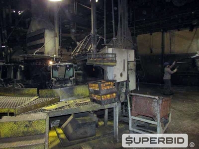 CARROSSEL PARA FUNDIÇÃO FABRICAÇÃO PRÓPRIA PARA MOLDAGEM DE PEÇAS EM FERRO GUSA E AÇO COM QUEIMADOR E EXAUSTORES (Ref.: Carrossel 7)