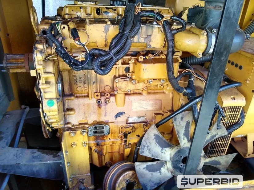 GRUPO GERADOR A DIESEL OLYMPIAN GEP447 SÉRIE:OLY00000TB4D03129 ANO: 2010 70KVA. (Ref.: SP)