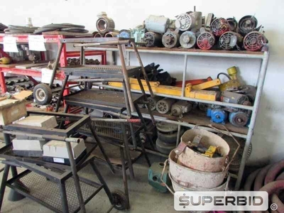 SUCATAS DE MOTORES ELÉTRICOS 3 Á 7 CV, CARRINHOS PARA ROSQUEADEIRA, CHAVES DE PARTIDA, MANGUEIRAS DE AR 1 POL. E OUTROS, (APROX. 64 PÇ.) (Ref.: JES)