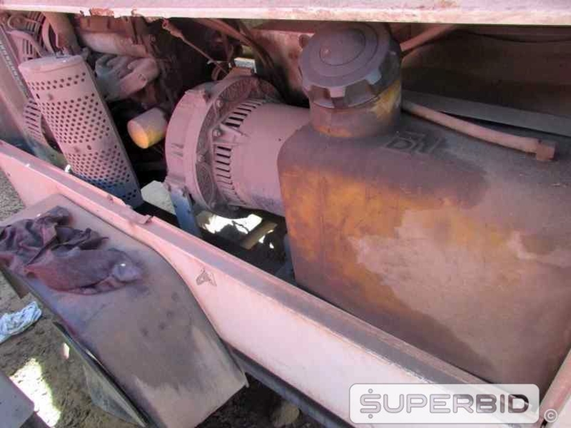 TORRE DE ILUMINAÇÃO Á DIESEL WACKER NEUSON LT4L E TORRE DE ILUMINAÇÃO Á DIESEL TEREX RL4000 (Ref.: JEM)