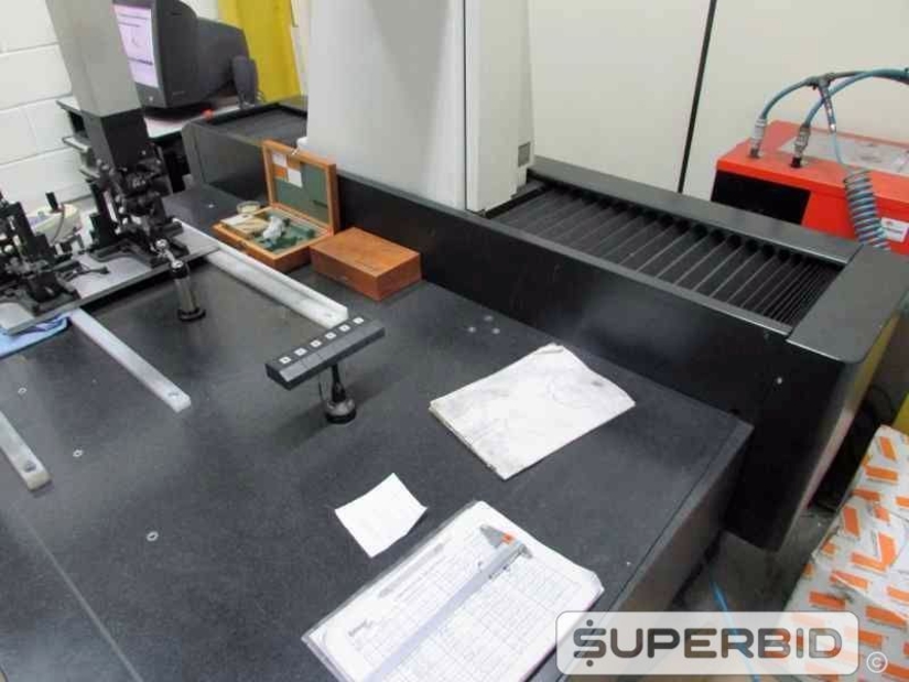 MÁQUINA TRIDIMENSIONAL MITUTOYO BND-CC7106, ANO 2005, SÉRIE.: BH000107 (Ref.: 12186)