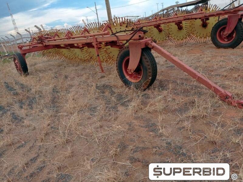 ENLEIRADOR DE RAIZES GIRASSOL PERFISA PP 704, ANO: 2008, SÉRIE: 107.ER (Ref.: 344)