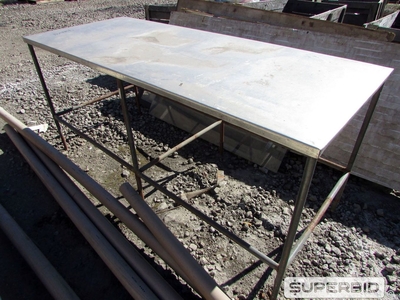 SUCATA DE: BALANÇA, CARRINHOS E MESA EM INOX (05 PÇ) (Ref.: WMGL_UM02)