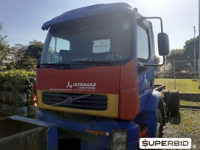 CAMINHÃO VOLVO VM 210 4X2R, 2011/2011, Placa FINAL 9 (SP),