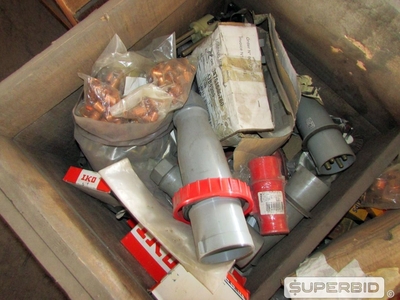 CONECTORES BOLT, CONDULETES, PLUGUES E OUTROS. (Ref.: WMEW_UM02)