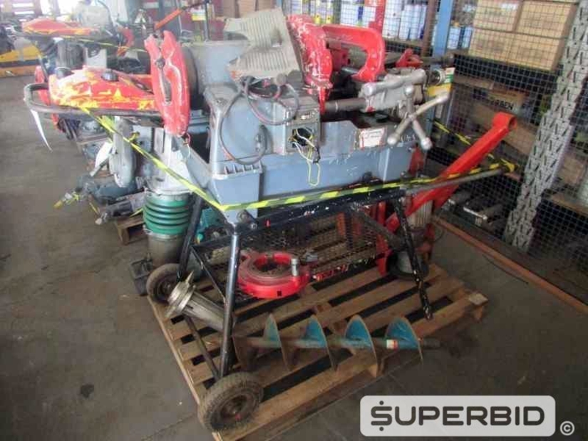 COMPACTADOR DE SOLO WACKER NEUSON, GUINCHO DE COLUNA, ROSQUEADEIRA, TRADO PERFURADOR E OUTROS, (07 PÇ.) (Ref.: JBX)