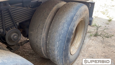 CAMINHÃO BASCULANTE  VOLVO VM 330 6X4R, 2013/2013, Placa FINAL 4 (RJ),  (Ref.: ICF)