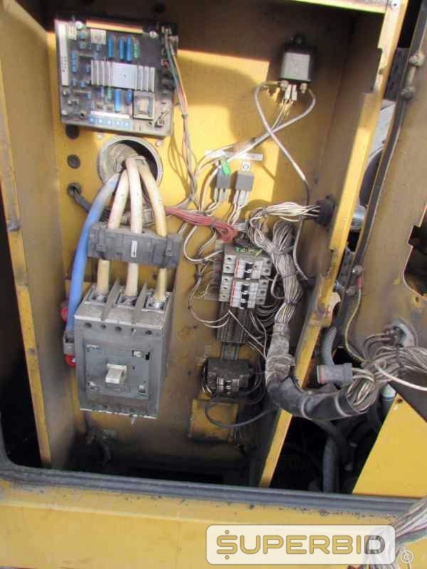 GRUPO GERADOR Á DIESEL OLYMPIAN GEP 165-3 150 KVA, (Ref.: JDZ)