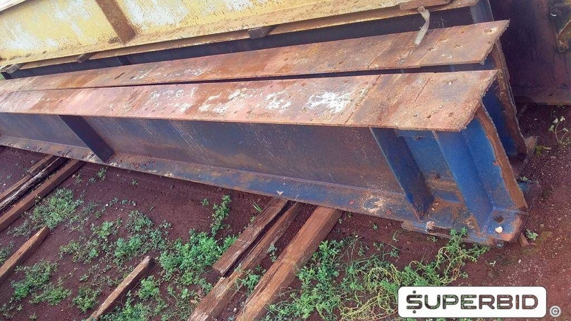 14 PEÇAS DE VIGAS AÇO CARBONO I  8¿ X 23¿ USADA, SENDO COMPRIMENTO APROXIMADO DE 06 METROS (APROX. 6300 KGS) (PREÇO P/KG)