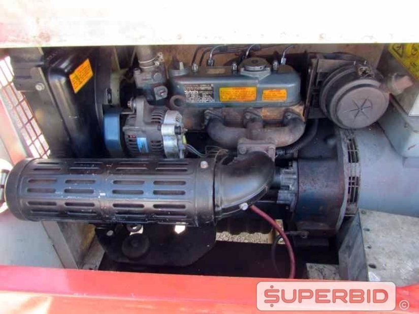 02 TORRES DE ILUMINAÇÃO Á DIESEL TEREX RL4000, POT.: 4-6 KW. (Ref.: JEJ)