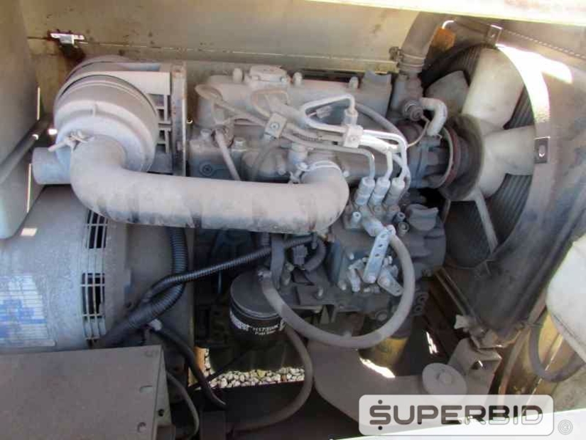 02 TORRES DE ILUMINAÇÃO Á DIESEL TEREX RL4000, POT.: 4-6 KW. (Ref.: JEQ)