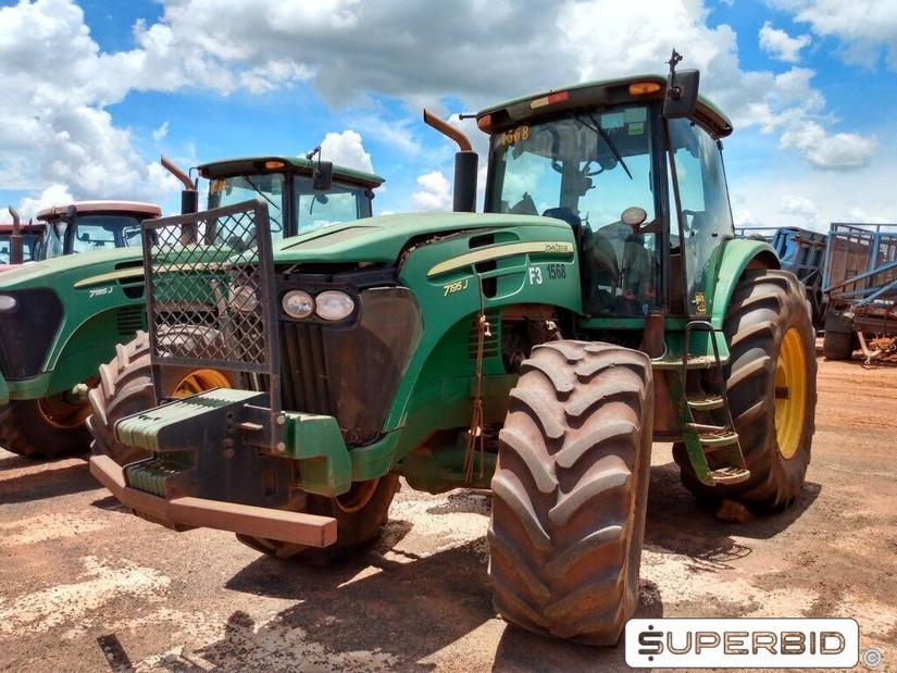 TRATOR DE PNEUS JOHN DEERE 7195J 4X4, ANO: 2014, SÉRIE: 1BM7195JVEH001223 (Ref: 1568)