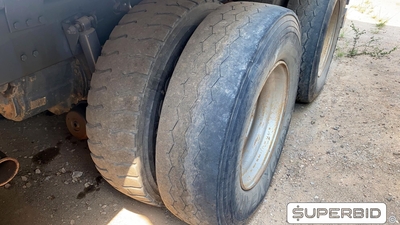 CAMINHÃO BASCULANTE  VOLVO VM 330 6X4R, 2013/2013, Placa FINAL 4 (RJ),  (Ref.: ICF)