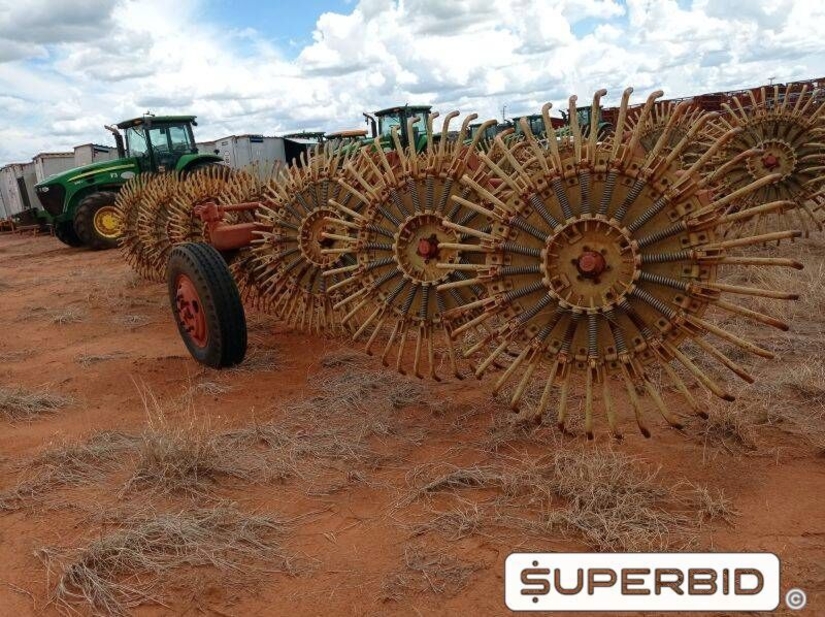 ENLEIRADOR DE RAIZES GIRASSOL PERFISA PP 704, ANO: 2008, SÉRIE: 106.ER (Ref.: 341)