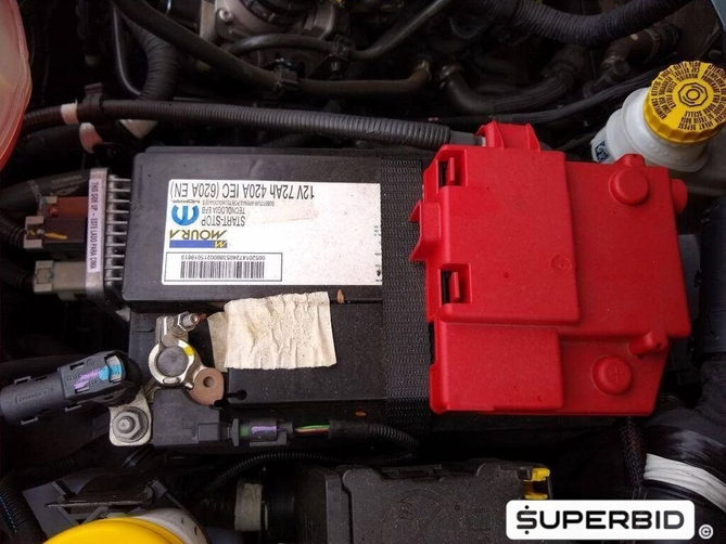 Jeep Renegade Limited 1.8 16V, 2019/2020, Cinza antique metálico, Flex, 6.017 KM, Câmbio Automático, Kit Multimídia "7" completo , Sensor de ré, Bancos em Couro, IPVA 2021 pago, Veículo com garantia de fábrica, Laudo cautelar aprovado.