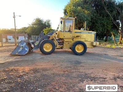 PÁ CARREGADEIRA VOLVO L70D, SÉRIE: XL70DP70332X (Ref: 9)