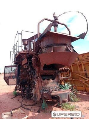 SUCATA DE COLHEDORA CASE (Ref.: RAJ)