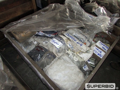 PORCAS, PARAFUSOS, ARRUELAS E OUTROS (APROX.: 9.256 PÇS).  (Ref.: WMFA_UM02)