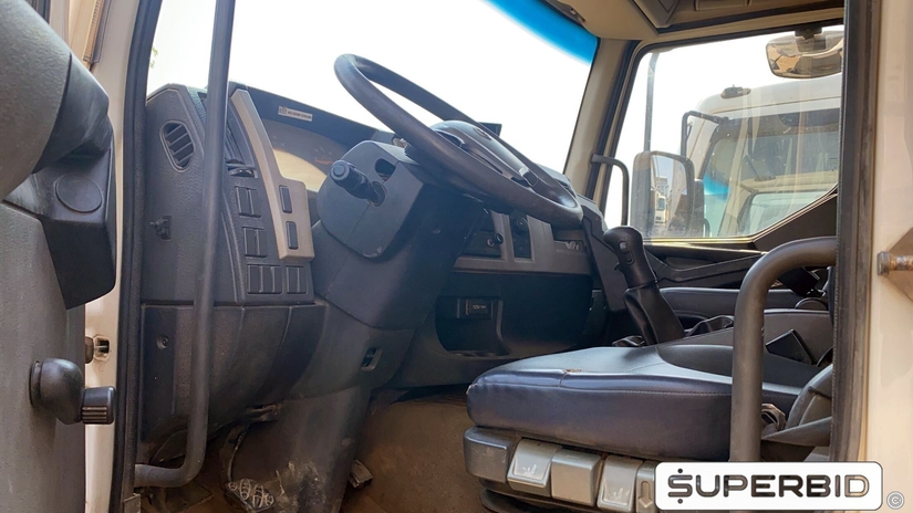 CAMINHÃO BASCULANTE  VOLVO VM 330 6X4R, 2013/2013, Placa FINAL 7 (RJ),  (Ref.: IBK)