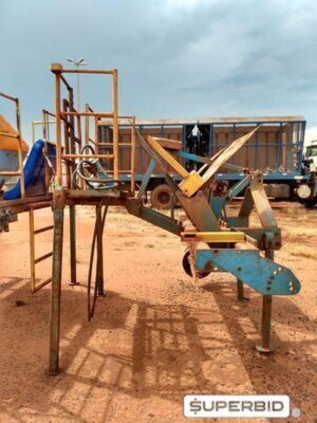 DISTRIBUIDORA DE ADUBO DMB, ANO: 2013, SÉRIE: 80632 (Ref.: 1141)