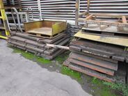 APROX. 50 T DE SUCATA DE AÇO CARBONO: MATRIZES ESTAMPARIA, RACKS, EMBALAGENS E OUTROS (PREÇO P/KG) (Ref.: WMEM_UM02)