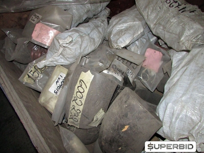 JUNTAS, ESFERAS, GAXETAS, PORCAS, PARAFUSOS E OUTROS (APROX.: 1.931 PÇS). (Ref.: WMFI_UM02)