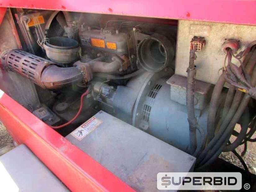 TORRE DE ILUMINAÇÃO Á DIESEL WACKER NEUSON LT4L E TORRE DE ILUMINAÇÃO Á DIESEL TEREX RL4000 (Ref.: JEM)