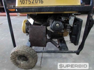 GERADOR Á GASOLINA WACKER NEUSON MG5 5KVA E GERADOR Á GASOLINA PRAMA ES8000 7KVA (Ref.: JAK)