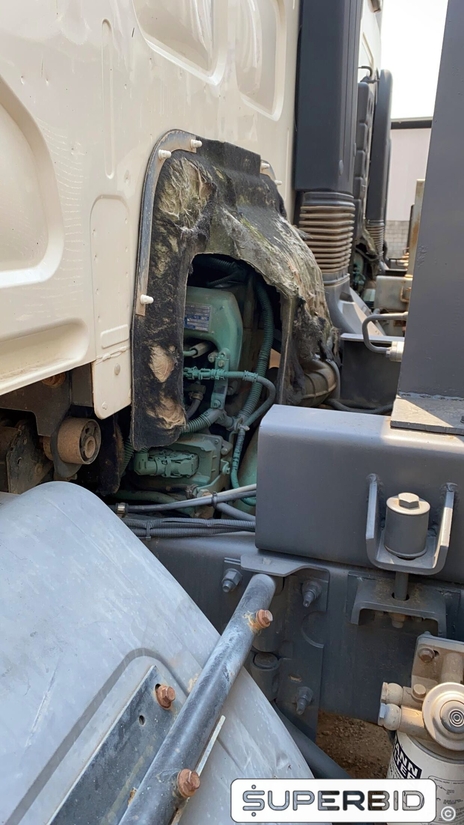 CAMINHÃO BASCULANTE VOLVO VM 330 6X4R, 2013/2013, Placa FINAL 6 (RJ), (Ref.: IBR)