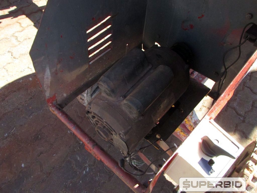 02 BETONEIRAS ELÉTRICAS, CAP.: 400L (Ref.: PAO/ 10240597/ 80241064)