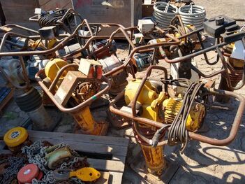 SUCATA DE COMPACTADORES DE SOLO DYNAPAC LC71. (Ref.: SB)