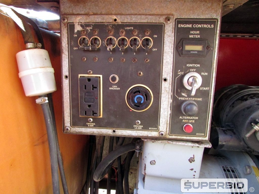 TORRE DE ILUMINAÇÃO TEREX 4-6 KW (Ref.: FDQ)