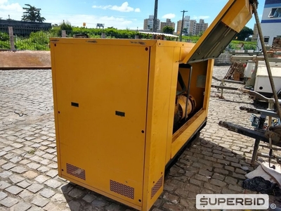 GRUPO GERADOR A DIESEL OLYMPIAN GEP657 SÉRIE:OLY00000JB4D03202 ANO: 2010 70KVA. (Ref.: SG)