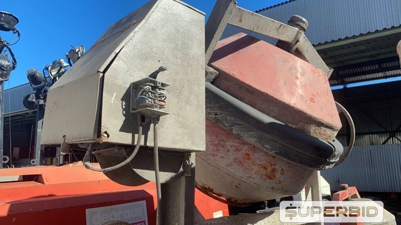 7 BETONEIRAS DE 400 LITROS (Ref.: IA)