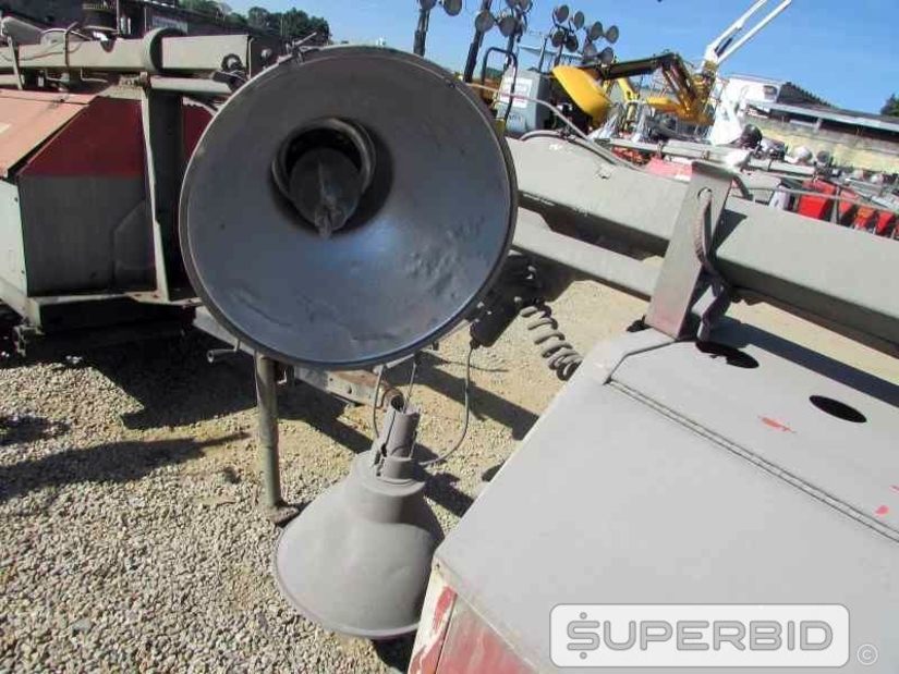 TORRE DE ILUMINACAO TEREX RL4000 E TORRE DE ILUMINACAO Á DIESEL ATLAS COPCO QLTM20, ANO: 2013, SÉRIE: BRP092109, (02 PÇ.) (Ref.: JER)