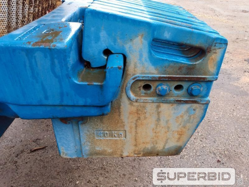 TRATOR AGRICOLA FORD 5610 (EMPLACADO), ANO: 1992, SÉRIE: V238685 (Ref: RBI)