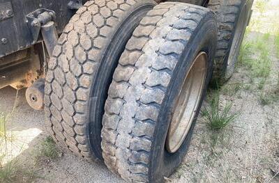 CAMINHÃO BASCULANTE VOLVO VM 330 6X4R, 2013/2013, Placa FINAL 9 (RJ), (Ref.: IBG)