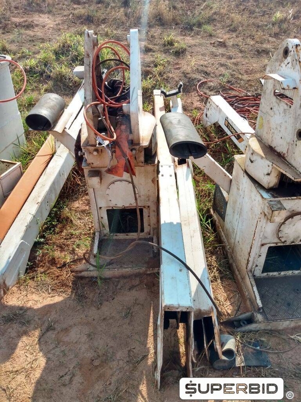 SUCATA DE IMPLEMENTOS: CARROCERIAS DIGGER, GUINDAUTO, ESCADAS, CESTOS AÉREOS E OUTROS