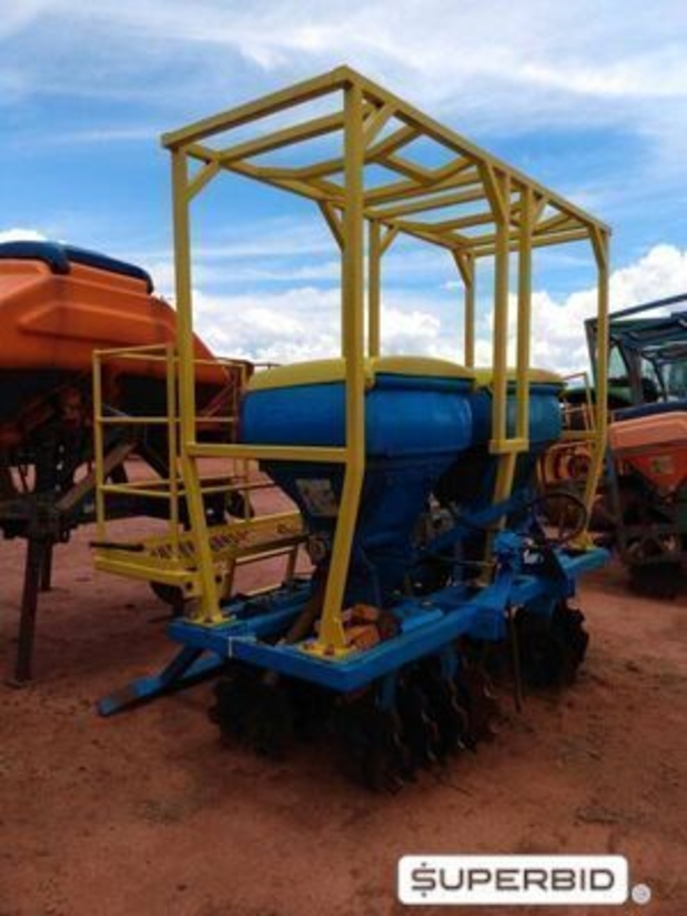 GRADE QUEBRA LOMBO UTI IMPLEMENTOS, ANO: 2008, SÉRIE: 1263 (Ref.: 449)